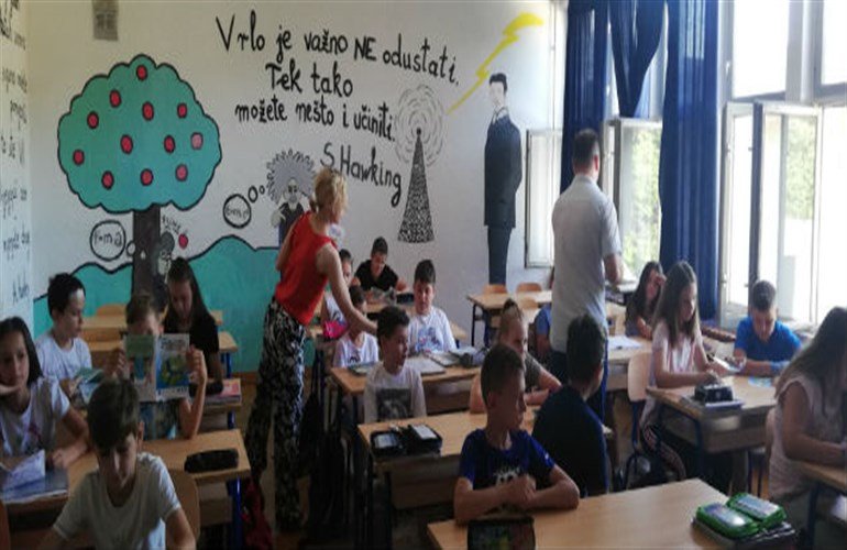 Senjski osnovnoškolci učili o odvojenom prikupljanju otpada u sklopu projekta „Smanjimo smeće, ne bacajmo otpad u iste vreće“